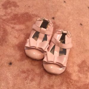 Pink Girls Robeez 12-18 months